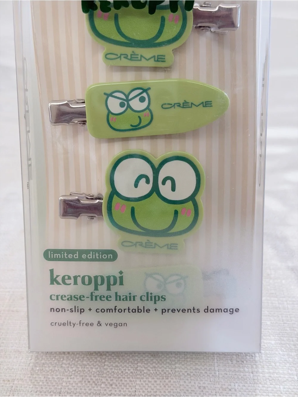 Limited edition The Crème Shop x Keroppi Green Hair Clips - Set of 4